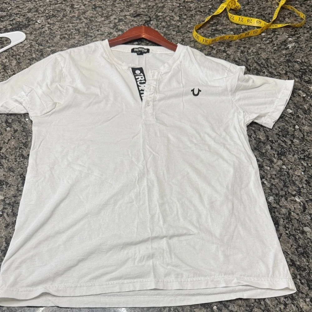 True Religion Casual White quarter Button Down t Shirt EUC M